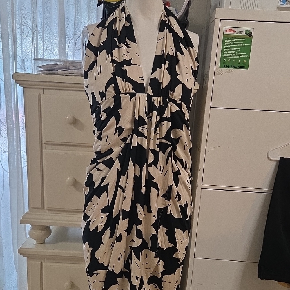 Love Culture Black and Cream Backless Dress Large Sz [1221]